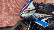 BMW M1000 RR
